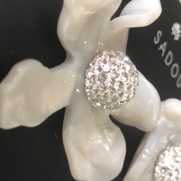 New Lele Sadoughi Crystal Lily Button Earr… - Picture 6 of 10